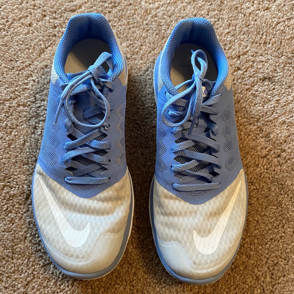 Women’s Periwinkle Nike Running Shoes